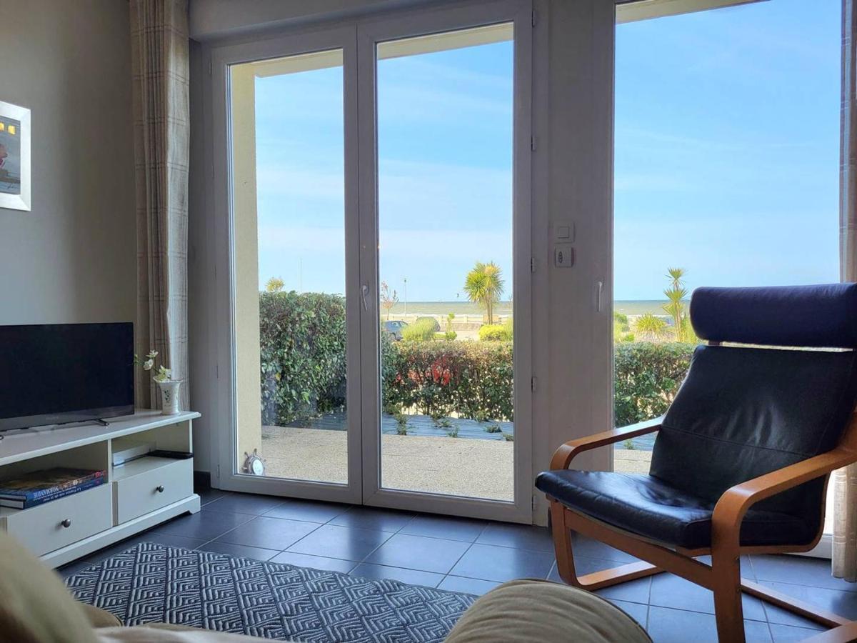 Appartement Rez-De-Jardin, Front De Mer, 4 Pers, Calme, Wifi Gratuit - Fr-1-465-46 Merville-Franceville-Plage Ngoại thất bức ảnh