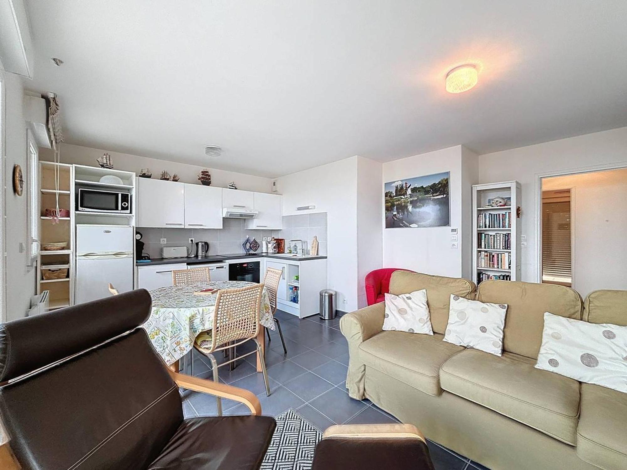 Appartement Rez-De-Jardin, Front De Mer, 4 Pers, Calme, Wifi Gratuit - Fr-1-465-46 Merville-Franceville-Plage Ngoại thất bức ảnh