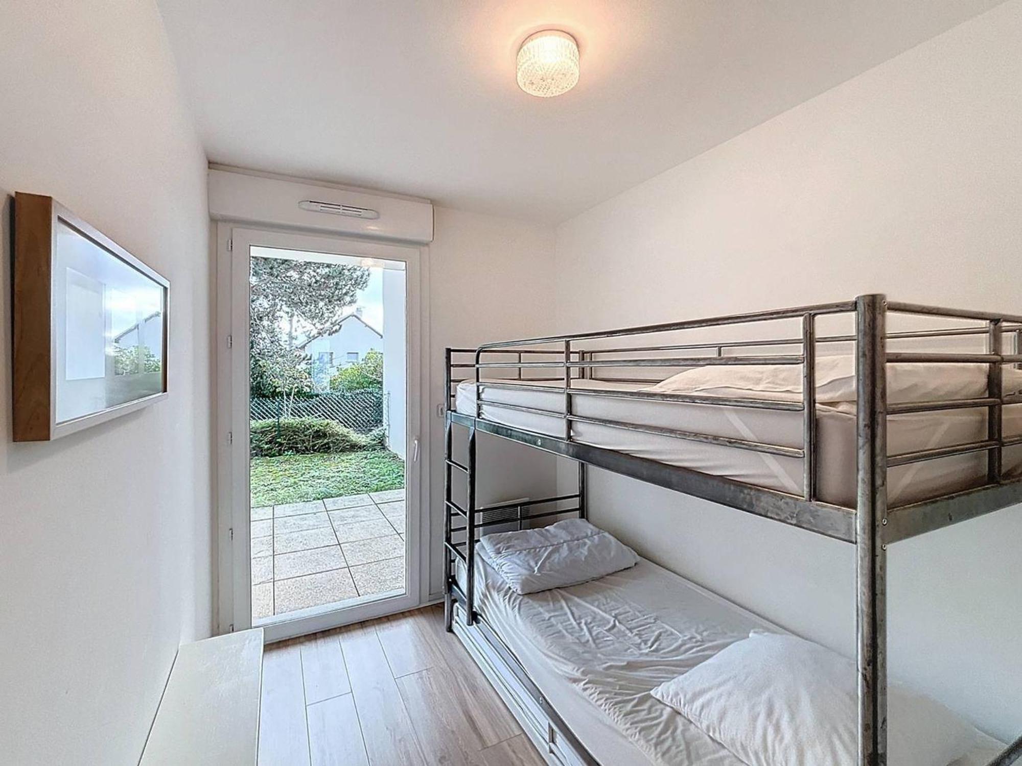 Appartement Rez-De-Jardin, Front De Mer, 4 Pers, Calme, Wifi Gratuit - Fr-1-465-46 Merville-Franceville-Plage Ngoại thất bức ảnh